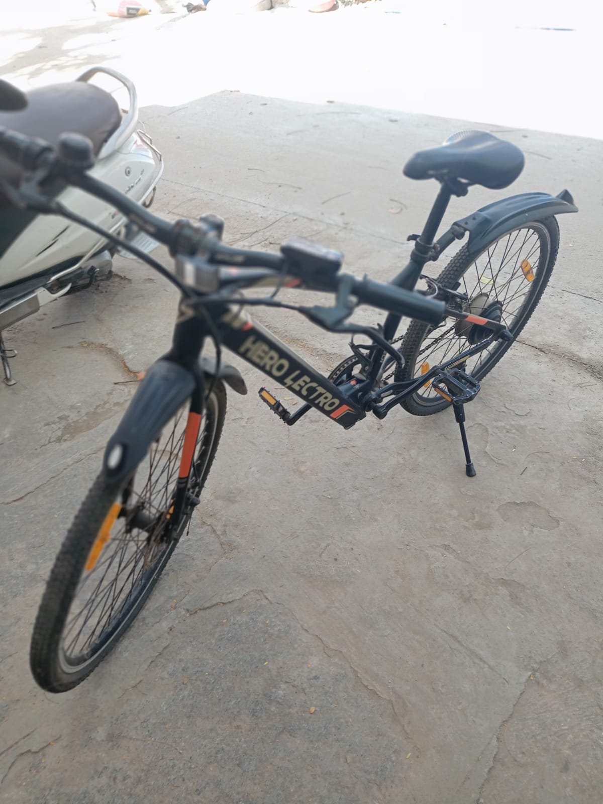 Hero C3 Lectro - Image 3